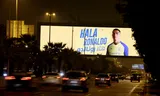 Een billboard in Riyad waarmee Cristiano Ronaldo wordt verwelkomd als speler van Al-Nassr.