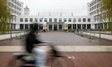 Werknemers TU Delft overwegen vertrek door onveilige sfeer: ‘Het is een gevecht tegen de bierkaai’
