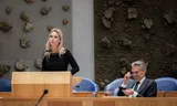 Minister Femke Wiersma en premier Dick Schoof in de Tweede Kamer.