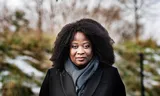 Linda Nooitmeer. Ze is trots dat ze „aanjager heeft kunnen zijn van alle herdenkingscomités in het land”, zei ze zaterdag op Radio 1. 