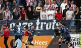 Spelers van Telstar vieren de 1-3 van Mees Kaandorp tegen Willem II in de finale van de play-offs voor promotie en degradatie. Foto Bart Stoutjesdijk / ANP 