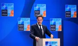 Secretaris-generaal Mark Rutte staat de pers te woord een dag voordat de NAVO-top in Den Haag begint. Foto John Thys / AFP