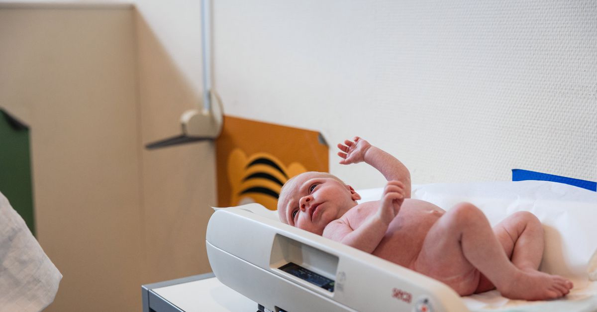 Hoe zorg je dat elke baby vitamine K krijgt? Een prik is effectief maar niet geliefd