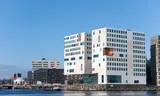  Het Paleis van Justitie en het Openbaar Ministerie op het IJdok in Amsterdam. 