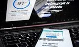 Het versturen van grote bestanden via WeTransfer vanaf een laptop of telefoon. Het Italiaanse Bending Spoons heeft de Nederlandse bestandendeeldienst deze week overgenomen. 