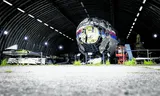 De reconstructie van het in 2014 neergeschoten MH17-toestel tijdens de schouw op vliegbasis Gilze-Rijen. 